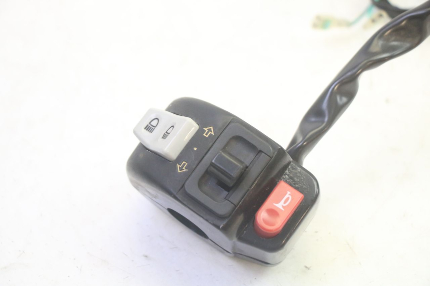 photo de PRZEŁĄCZNIK LEWY SYM CROX 4T 50 (2016 - 2023) - Szczegół części