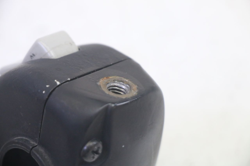 photo de PRZEŁĄCZNIK LEWY SYM CROX 4T 50 (2016 - 2023) - Zbliżenie techniczne