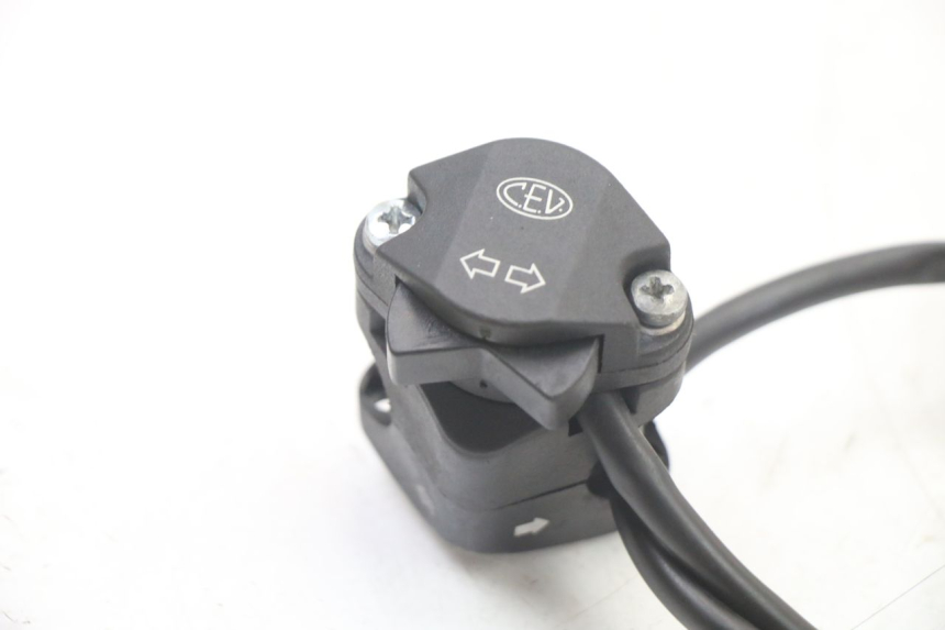 photo de PRZEŁĄCZNIK LEWY DERBI SENDA SM DRD X-TREME 50 (2011 - 2017) - Inny kąt widzenia