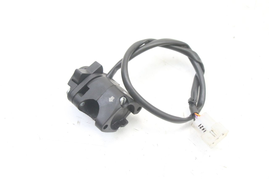 photo de PRZEŁĄCZNIK LEWY DERBI SENDA SM DRD X-TREME 50 (2011 - 2017) - Zbliżenie techniczne