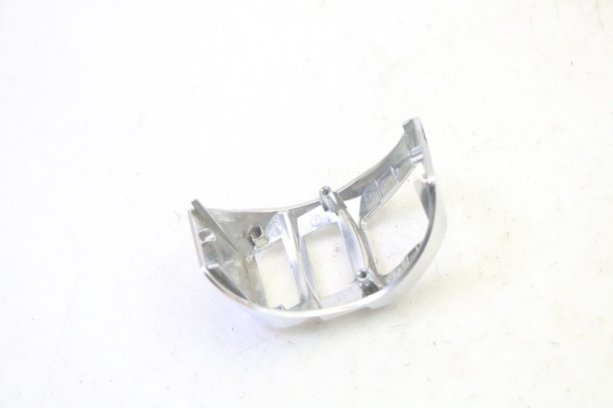 photo de PRZEŁĄCZNIK LEWY PEUGEOT DJANGO 4T 50 (2014 - 2019) - Zbliżenie techniczne