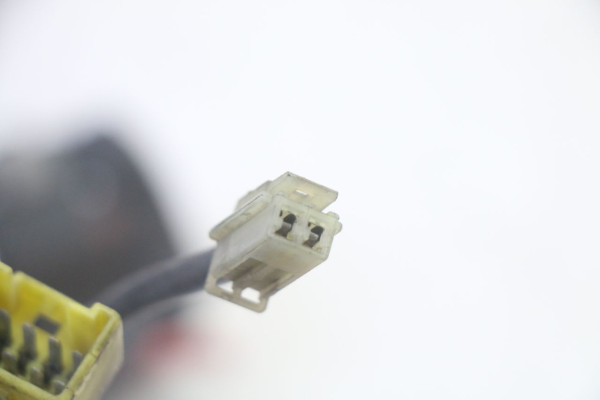 photo de PRZEŁĄCZNIK LEWY SUZUKI DL V STROM 1000 (2002 - 2007) - Stan powierzchni