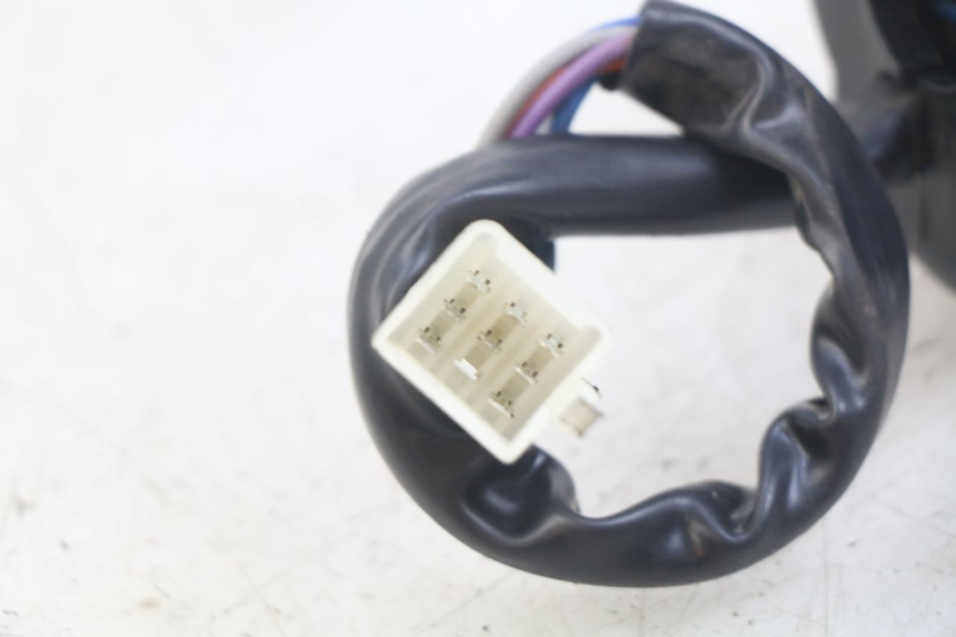 photo de PRZEŁĄCZNIK LEWY EFUN E2GO 1 (2017 - 2021) - Widok ogólny