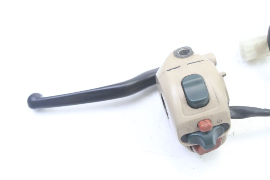 photo de PRZEŁĄCZNIK LEWY PEUGEOT ELYSEO 125 (1999 - 2004) - Szczegół części