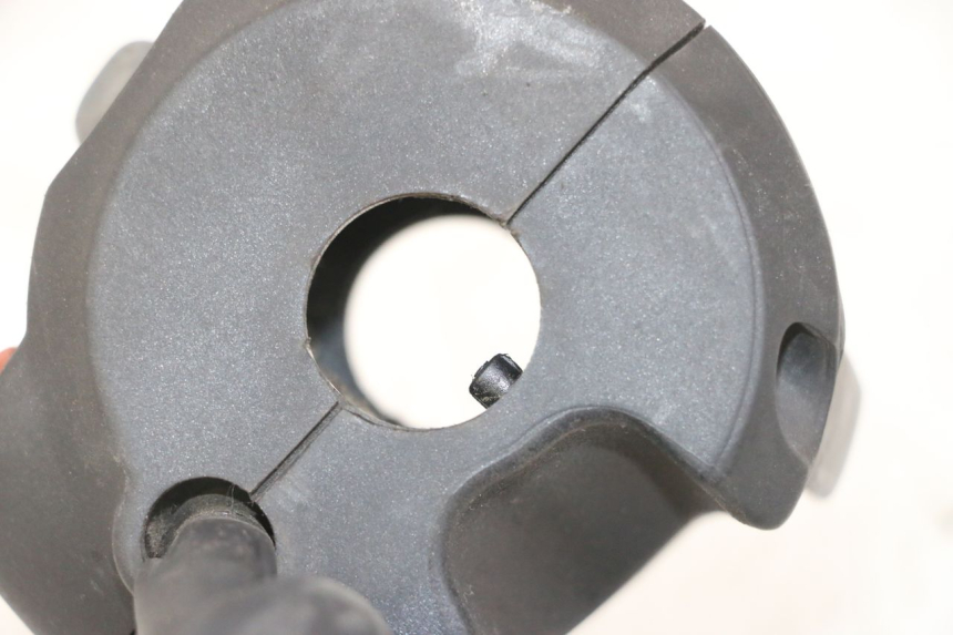 photo de PRZEŁĄCZNIK LEWY PEUGEOT ELYSTAR 125 (2002 - 2007) - Szczegół części