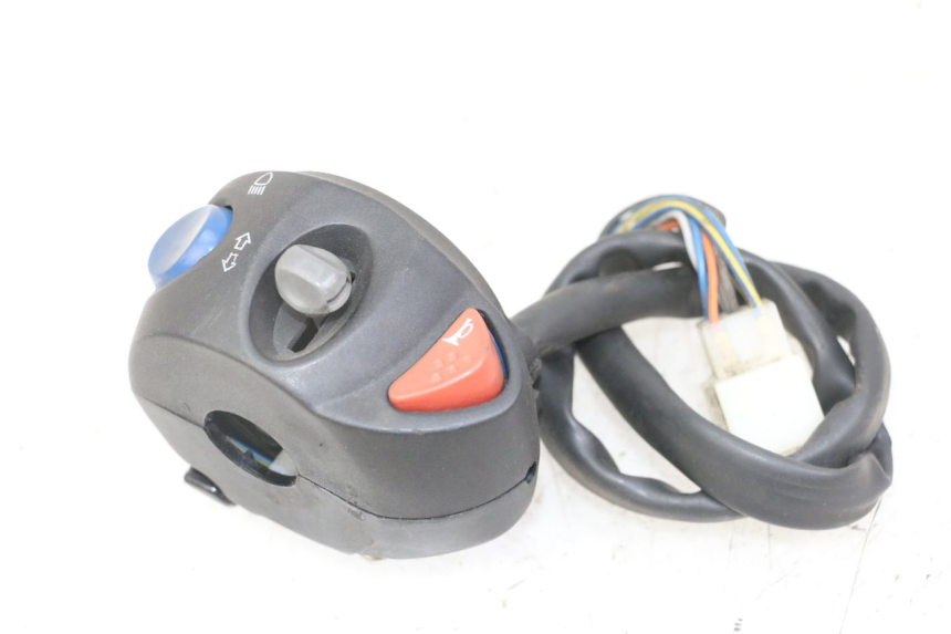 photo de PRZEŁĄCZNIK LEWY PEUGEOT ELYSTAR 125 (2002 - 2007) - Inny kąt widzenia