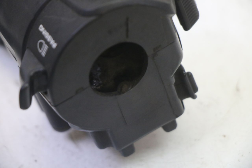 photo de PRZEŁĄCZNIK LEWY HONDA FES S-WING SWING ABS 125 (2007 - 2015) - Widok ogólny