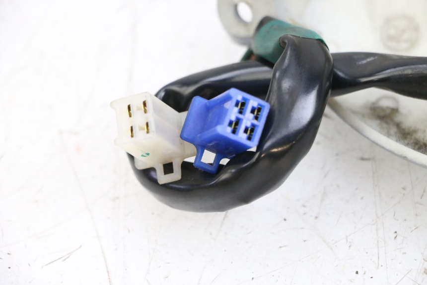 photo de PRZEŁĄCZNIK LEWY MBK FLAME X 125 (2007 - 2016) - Zoom stanu zużycia