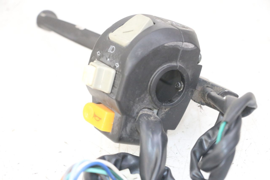 photo de PRZEŁĄCZNIK LEWY VENESI FLY RETRO 4T 50 (2020 - 2025) - Szczegół części