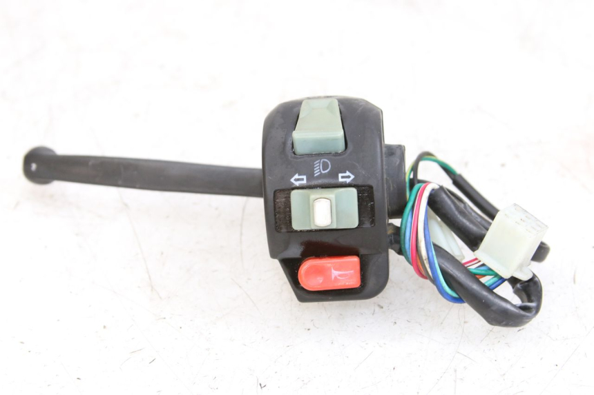 photo de PRZEŁĄCZNIK LEWY BAOTIAN FRESH 50 (2004 - 2012) - Widok główny