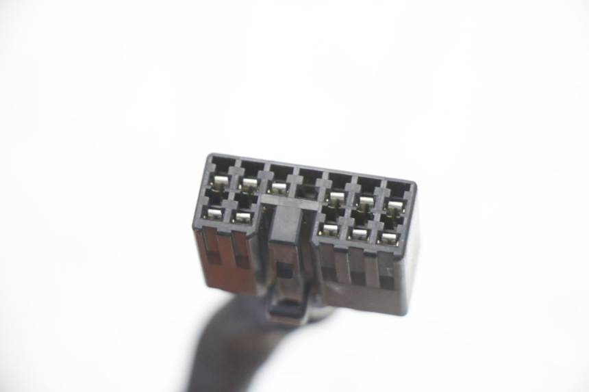 photo de PRZEŁĄCZNIK LEWY YAMAHA FZ6 FAZER S2 600 (2007 - 2011) - Punkty mocowania