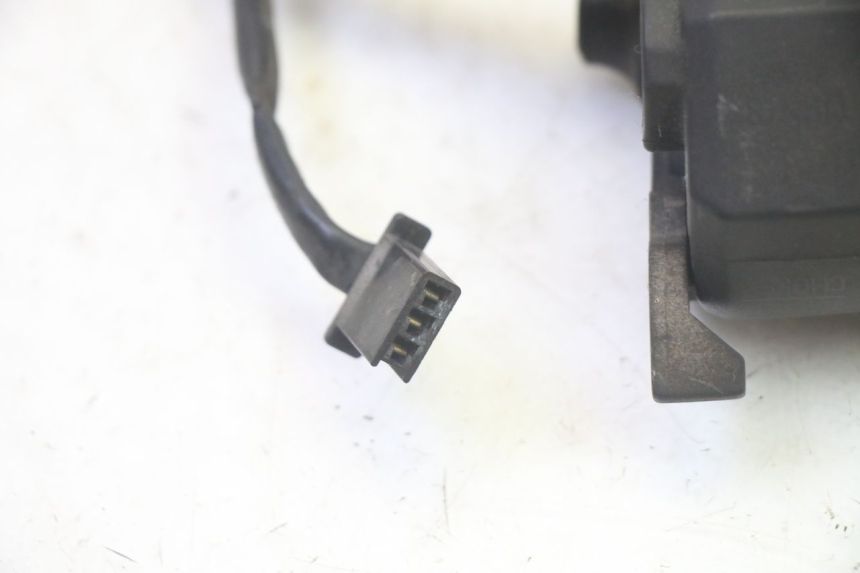 photo de PRZEŁĄCZNIK LEWY KAWASAKI GPX R WARBIRD 600 (1988 - 1993) - Widok ogólny