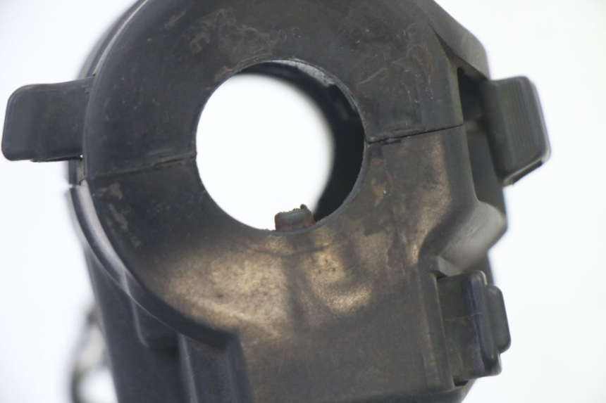 photo de PRZEŁĄCZNIK LEWY KYMCO GRAND DINK 125 (2002 - 2007) - Zbliżenie techniczne