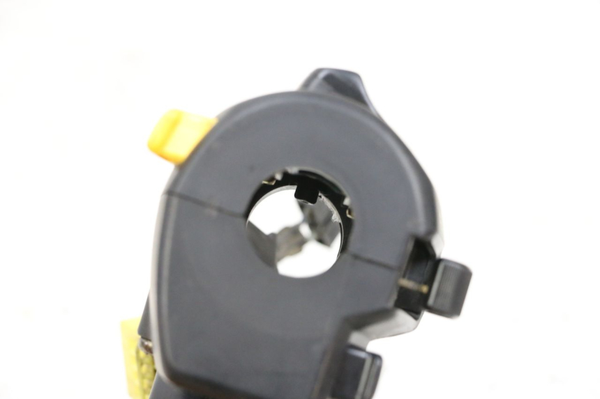 photo de PRZEŁĄCZNIK LEWY SUZUKI GSXR GSX-R 1000 (2003 - 2004) - Szczegół części