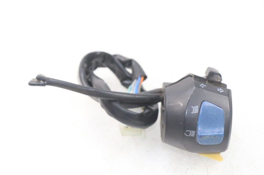 photo de PRZEŁĄCZNIK LEWY JONWAY GTX 2T 50 (2014 - 2020) - Widok ogólny