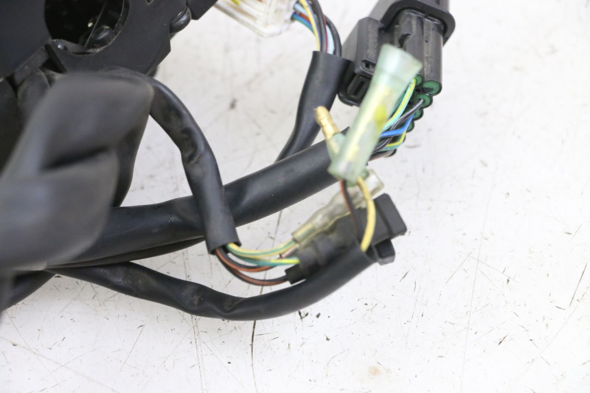 photo de PRZEŁĄCZNIK LEWY HONDA FORZA 125 (2021 - 2025) - Inny kąt widzenia