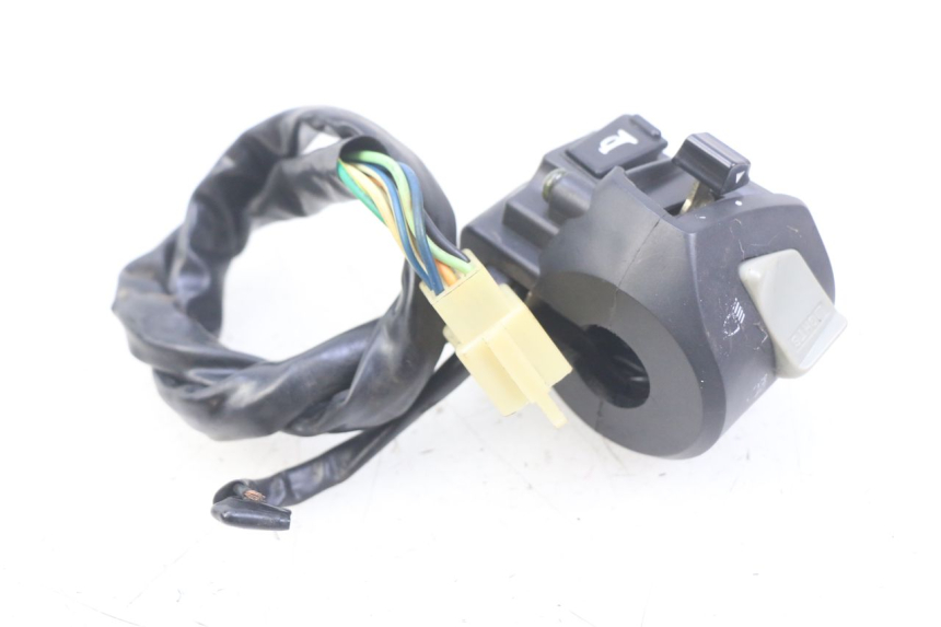 photo de PRZEŁĄCZNIK LEWY REVATTO IMPERATOR 125 (2007 - 2015) - Szczegół części