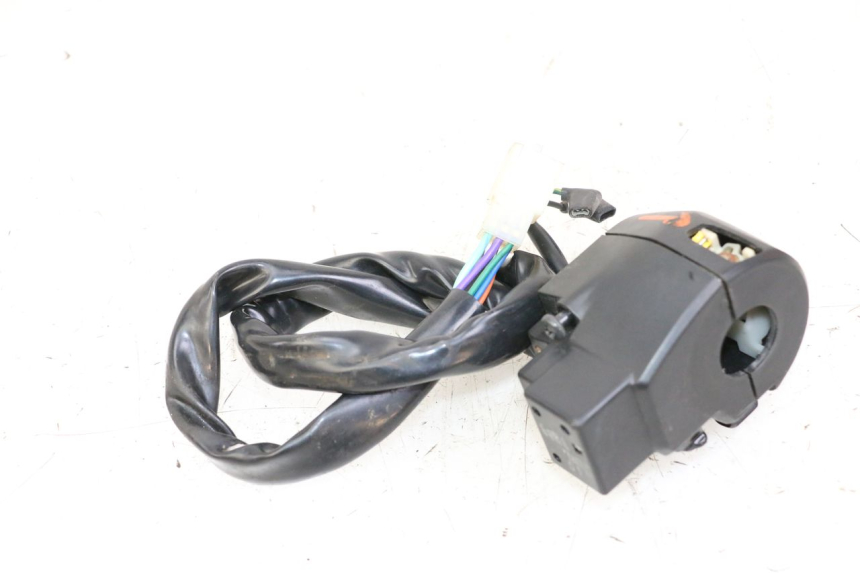 photo de PRZEŁĄCZNIK LEWY SYM JOYMAX 125 (2010 - 2017) - Punkty mocowania