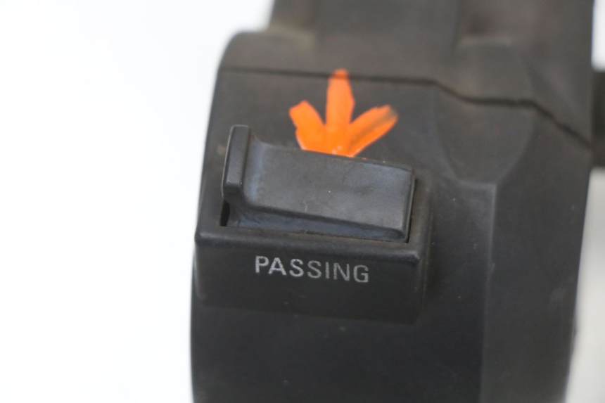 photo de PRZEŁĄCZNIK LEWY SYM JOYRIDE EVO 125 (2009 - 2016) - Zoom stanu zużycia