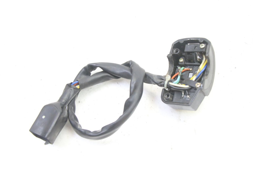 photo de PRZEŁĄCZNIK LEWY PEUGEOT KISBEE 2T 50 (2010 - 2017) - Zbliżenie techniczne