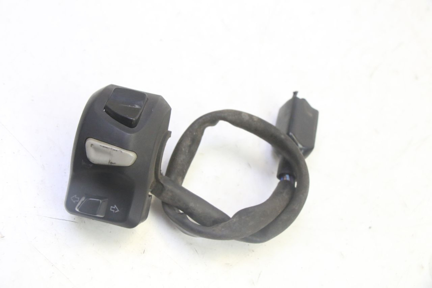 photo de PRZEŁĄCZNIK LEWY PEUGEOT KISBEE 4T 50 (2018 - 2022) - Widok główny