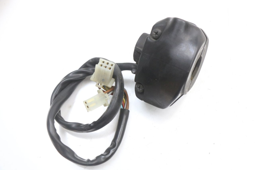 photo de PRZEŁĄCZNIK LEWY RENAULT KOURANOS 125 (2001 - 2004) - Zbliżenie techniczne