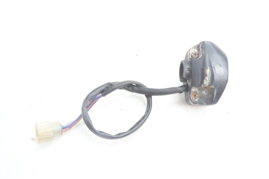 photo de PRZEŁĄCZNIK LEWY PEUGEOT LUDIX BLASTER 50 (2006 - 2014) - Zbliżenie techniczne