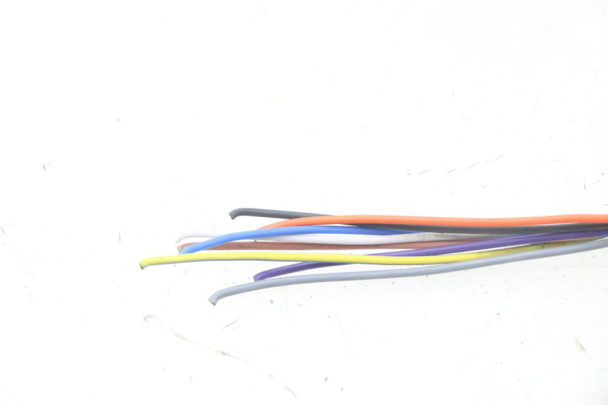 photo de PRZEŁĄCZNIK LEWY PEUGEOT LUDIX 50 (2008 - 2017) - Zbliżenie techniczne