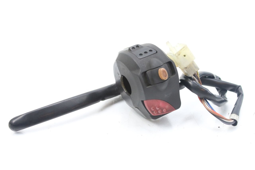 photo de PRZEŁĄCZNIK LEWY PEUGEOT LUDIX 50 (2008 - 2017) - Punkty mocowania