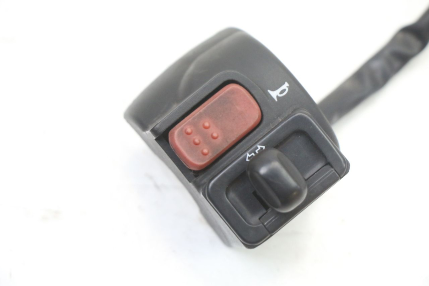 photo de PRZEŁĄCZNIK LEWY MBK BOOSTER NEXT GENERATION 50 (1995 - 1998) - Szczegół części