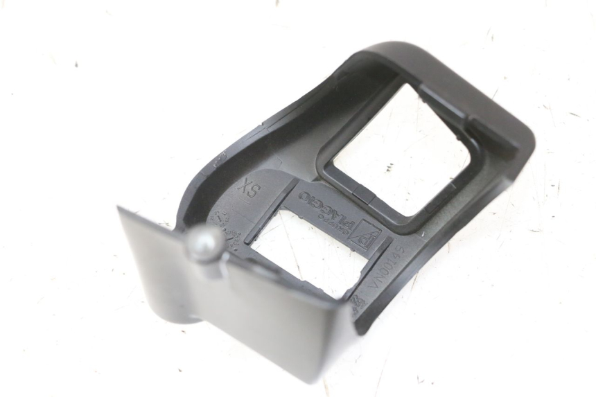 photo de PRZEŁĄCZNIK LEWY PIAGGIO MP3 HPE 310 (2024 - 2025) - Zoom stanu zużycia