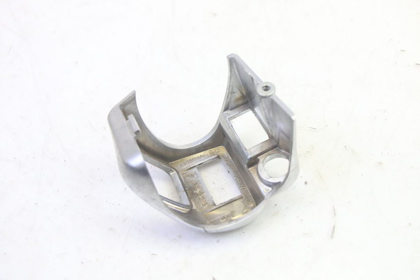 photo de PRZEŁĄCZNIK LEWY PIAGGIO MP3 HPE 350 (2018 - 2020) - Zbliżenie techniczne