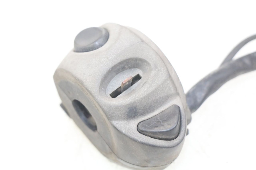 photo de PRZEŁĄCZNIK LEWY GILERA NEXUS 125 (2007 - 2009) - Stan powierzchni