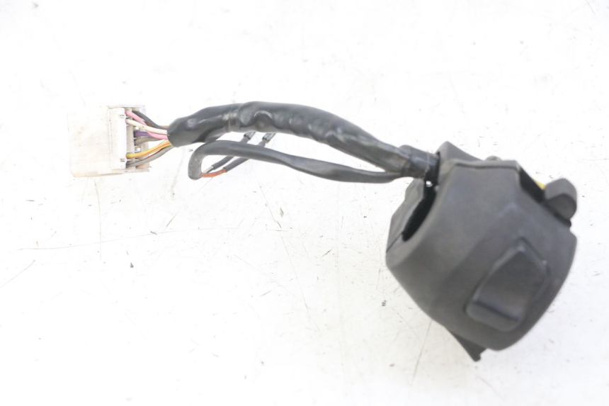 photo de PRZEŁĄCZNIK LEWY GILERA NEXUS 125 (2009 - 2013) - Punkty mocowania