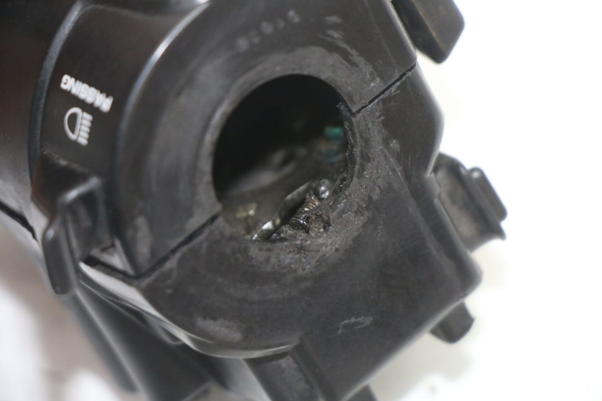 photo de PRZEŁĄCZNIK LEWY HONDA NTV DEAUVILLE 650 (2001 - 2006) - Część sprawdzona