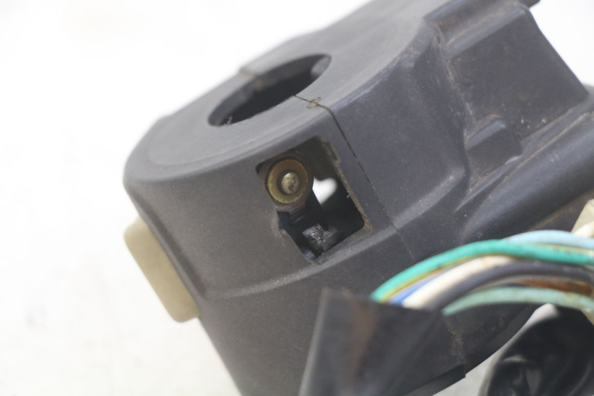 photo de PRZEŁĄCZNIK LEWY SELECT UP OCTALIS 125 (2007 - 2012) - Zbliżenie techniczne