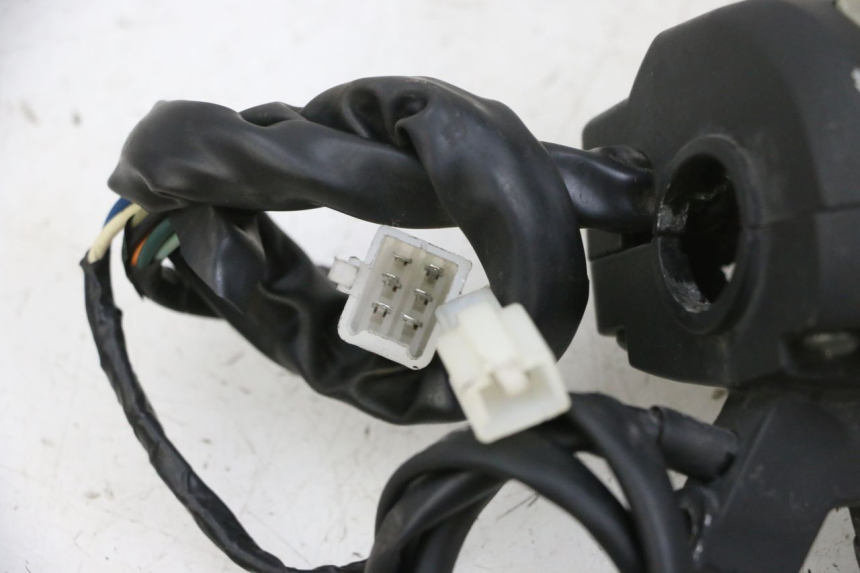 photo de PRZEŁĄCZNIK LEWY JM MOTORS OLDIES 4T 50 (2010 - 2020) - Inny kąt widzenia