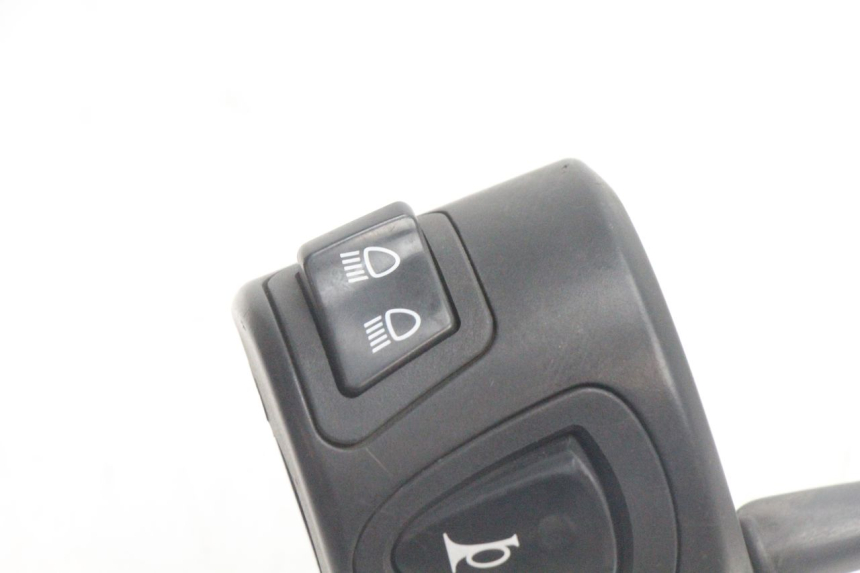 photo de PRZEŁĄCZNIK LEWY HONDA PCX (JF28) 125 (2009 - 2011) - Zoom stanu zużycia