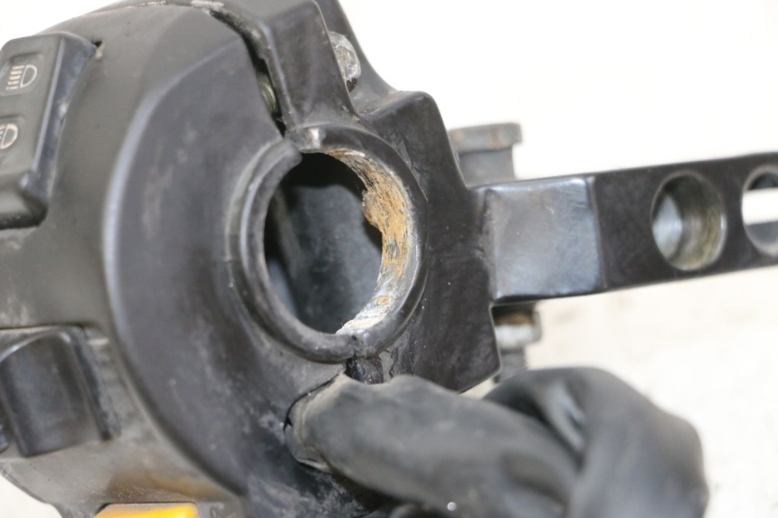 photo de PRZEŁĄCZNIK LEWY PEUGEOT KISBEE 2T 50 (2010 - 2017) - Widok ogólny