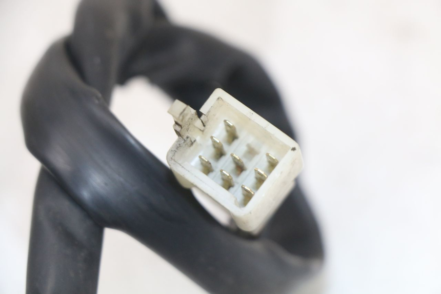 photo de PRZEŁĄCZNIK LEWY PEUGEOT SATELIS 125 (2010 - 2012) - Punkty mocowania