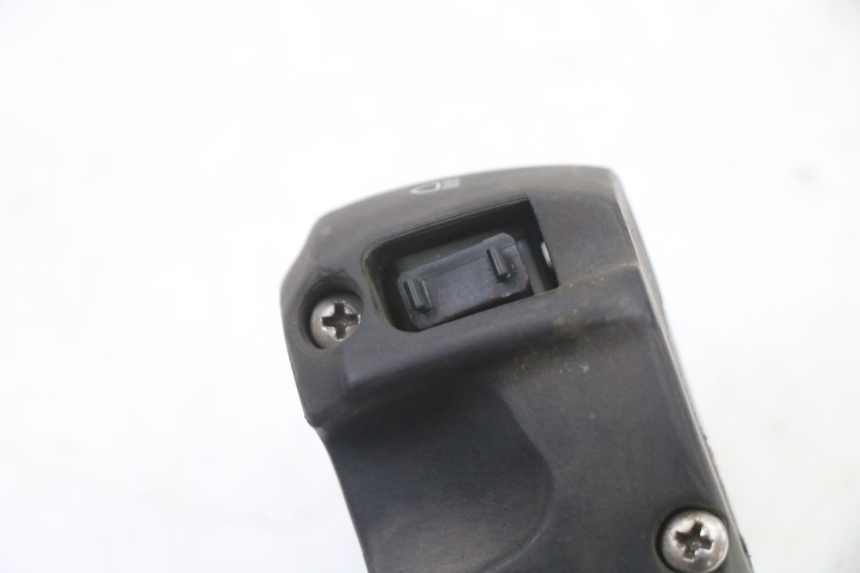 photo de PRZEŁĄCZNIK LEWY PEUGEOT SATELIS 125 (2013 - 2018) - Widok ogólny