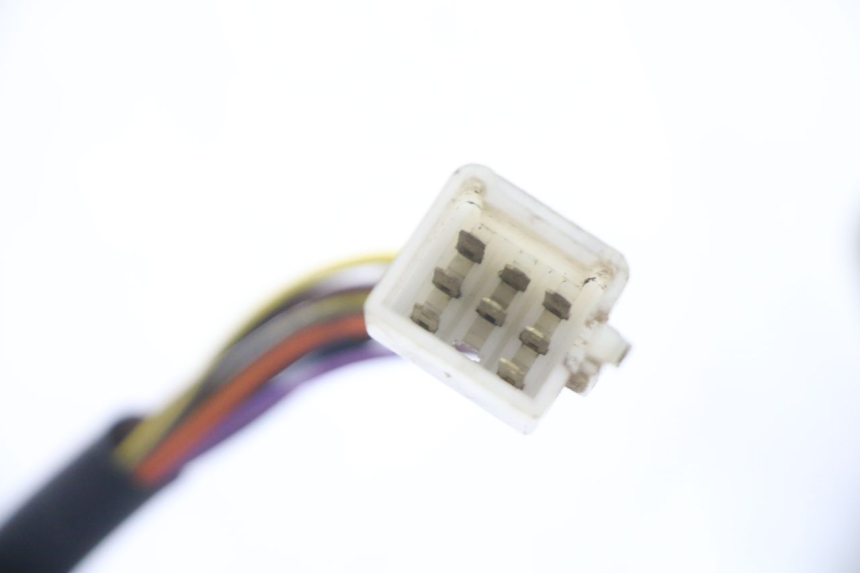 photo de PRZEŁĄCZNIK LEWY PEUGEOT TKR TREKKER FURIOUS 50 (2005 - 2014) - Stan powierzchni