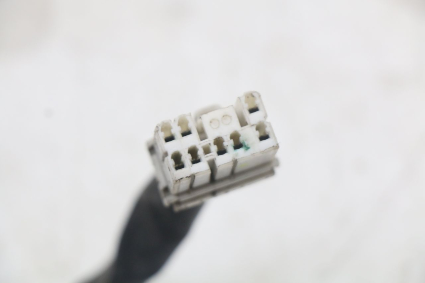 photo de PRZEŁĄCZNIK LEWY PIAGGIO BEVERLY 125 (1998 - 2005) - Stan powierzchni