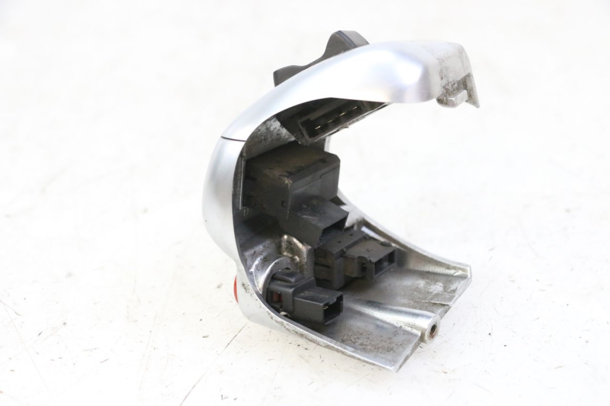 photo de PRZEŁĄCZNIK LEWY PIAGGIO MP3 125 (2006 - 2014) - Widok ogólny