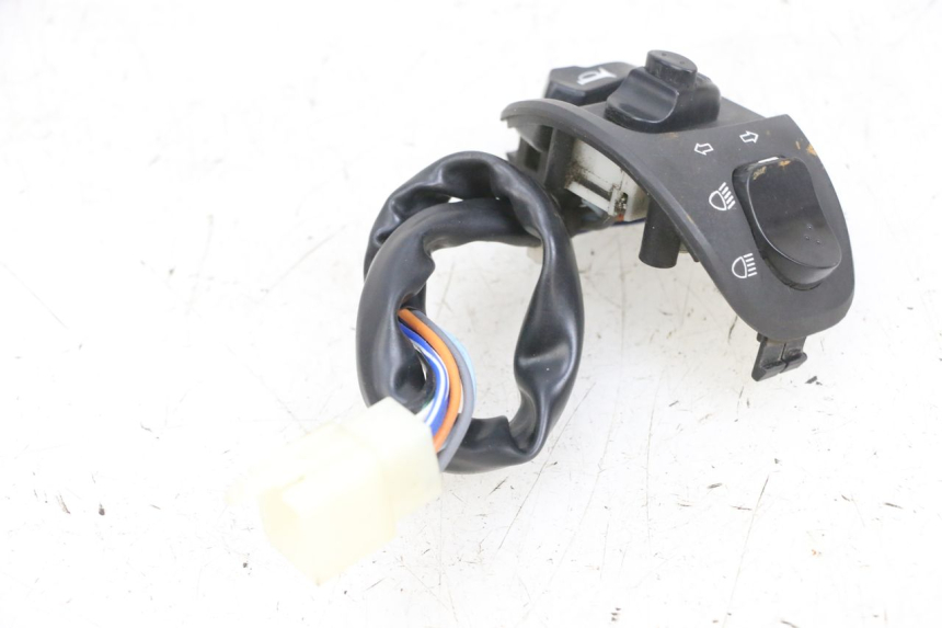 photo de PRZEŁĄCZNIK LEWY EFUN PUSA 1 - Widok ogólny