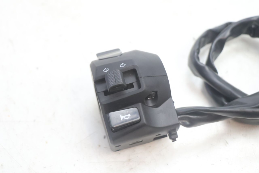 photo de LEWY PRZEŁĄCZNIK JM MOTORS R-MAX TECH 50 (2024 - 2026) - Szczegół części