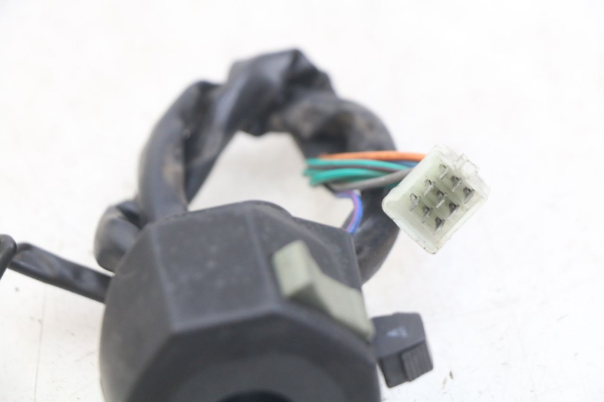 photo de PRZEŁĄCZNIK LEWY YAMASAKI RAPTOR 50 (2013 - 2018) - Szczegół części