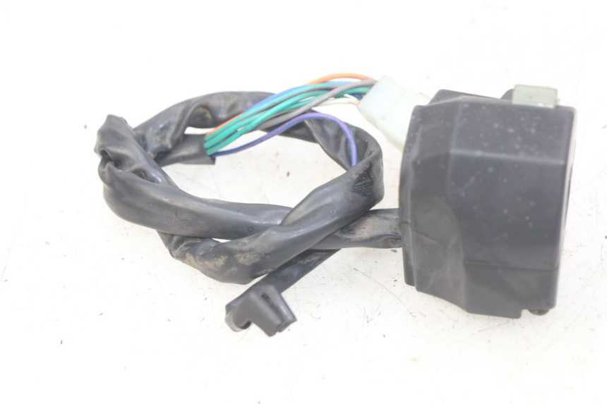 photo de PRZEŁĄCZNIK LEWY YAMASAKI RAPTOR 50 (2013 - 2018) - Zbliżenie techniczne