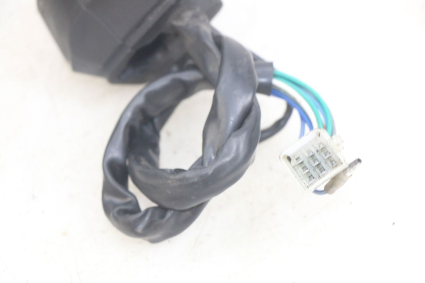 photo de PRZEŁĄCZNIK LEWY YAMASAKI ROADSTER 50 (2013 - 2018) - Zoom stanu zużycia