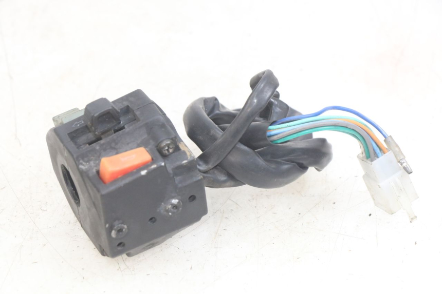 photo de PRZEŁĄCZNIK LEWY YAMASAKI ROADSTER 50 (2013 - 2018) - Inny kąt widzenia